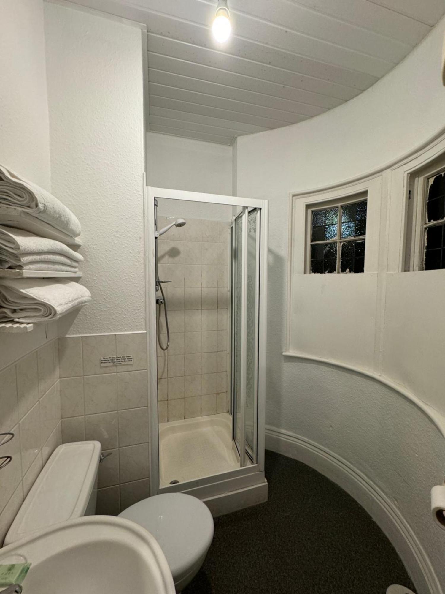Guesthouse 24-7 The Old Knoll Guesthouse Newport  Luaran gambar